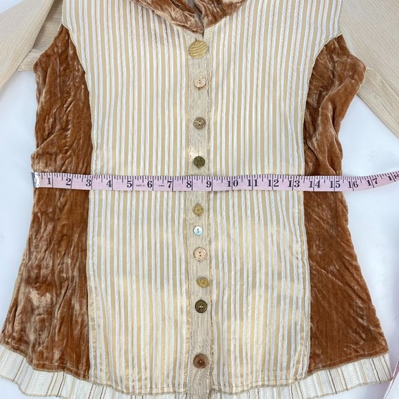 Elisa Cavaletti Vintage Velour Accent Button Blouse - Picture 12 of 16